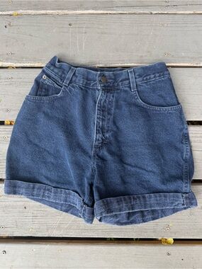Vintage mid-wash Gitano mom shorts size 6